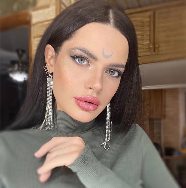 Селена Майер: В этот раз я попрошу у вас помощи Селена Майер: В этот раз я попрошу у вас помощи