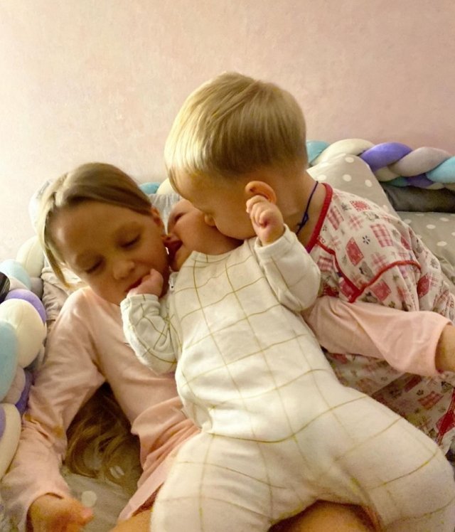 Мария Круглыхина: Тихий час мне пока только снится Мария Круглыхина: Тихий час мне пока только снится