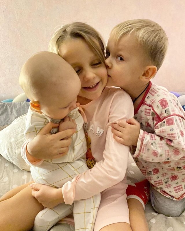 Мария Круглыхина: Тихий час мне пока только снится Мария Круглыхина: Тихий час мне пока только снится