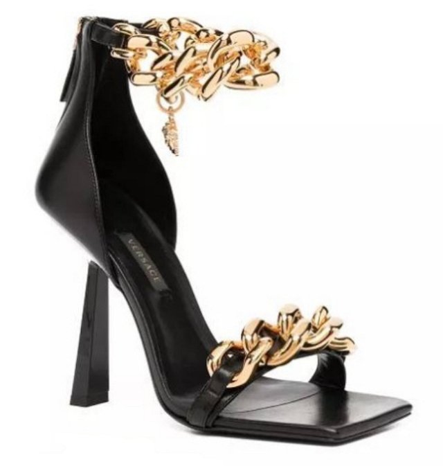 Александра Черно: Модную красивую обувь мне вообще не видать... Александра Черно: Модную красивую обувь мне вообще не видать...