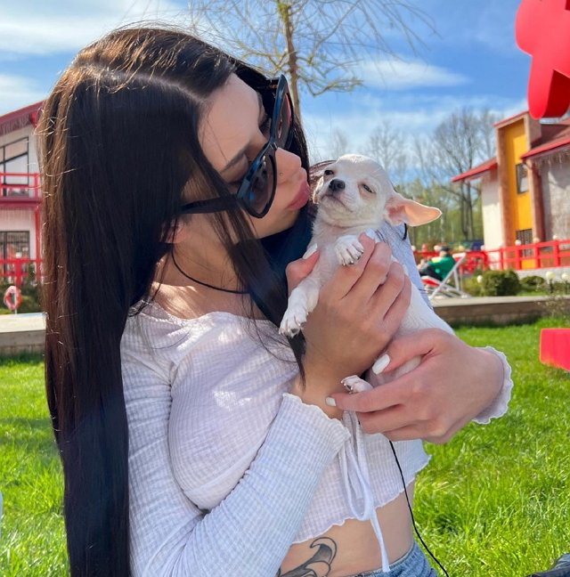 Соня Спаркс: Почему я пришла сюда? Соня Спаркс: Почему я пришла сюда?