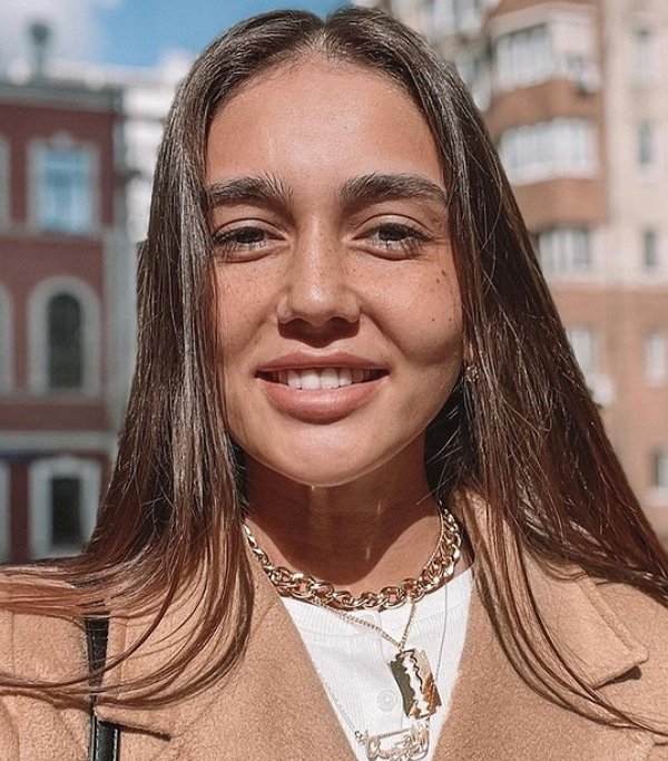 Альбина Валиуллина: Верю, что романтика не заканчивается Альбина Валиуллина: Верю, что романтика не заканчивается