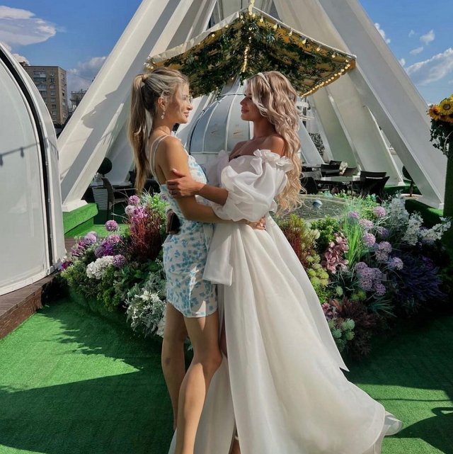 Фотографии со свадьбы Ромашова и Бигриной