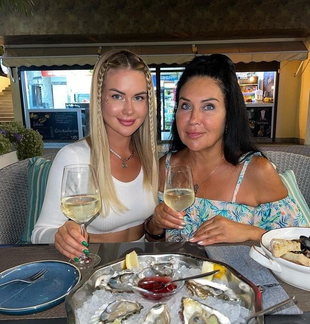 Марина Африкантова: Главное - мамочка жива и здорова! Марина Африкантова: Главное - мамочка жива и здорова!