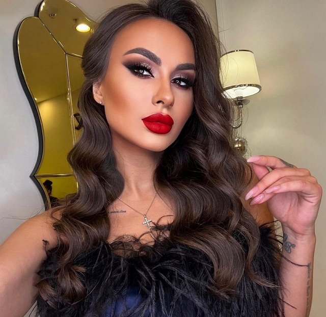 Валерия Фрост: Их притягивают эмоция и страсть Валерия Фрост: Их притягивают эмоция и страсть