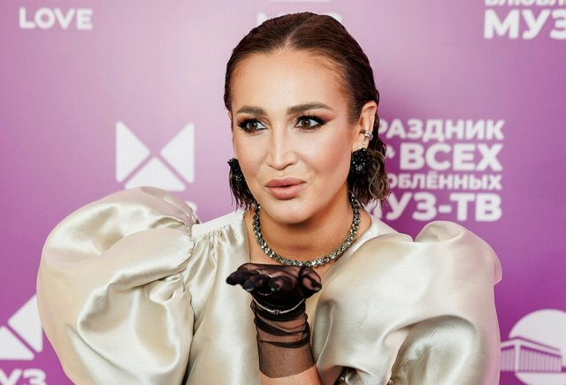 Ольга Бузова закрыла свою компанию BUZfood Ольга Бузова закрыла свою компанию BUZfood