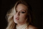 Елена Шлома спешит вернуться на поляну Дома-2