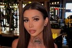 Клава Безверхова забрала с поляны все свои вещи