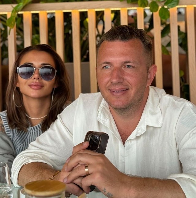 Илья Яббаров и Элина Рахимова больше не друзья Илья Яббаров и Элина Рахимова больше не друзья