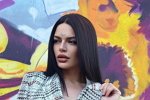 Селена Майер: Малышки, топайте отсюда!