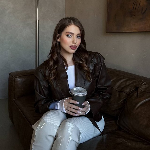 Лиза Субботина водит за нос руководство проекта?