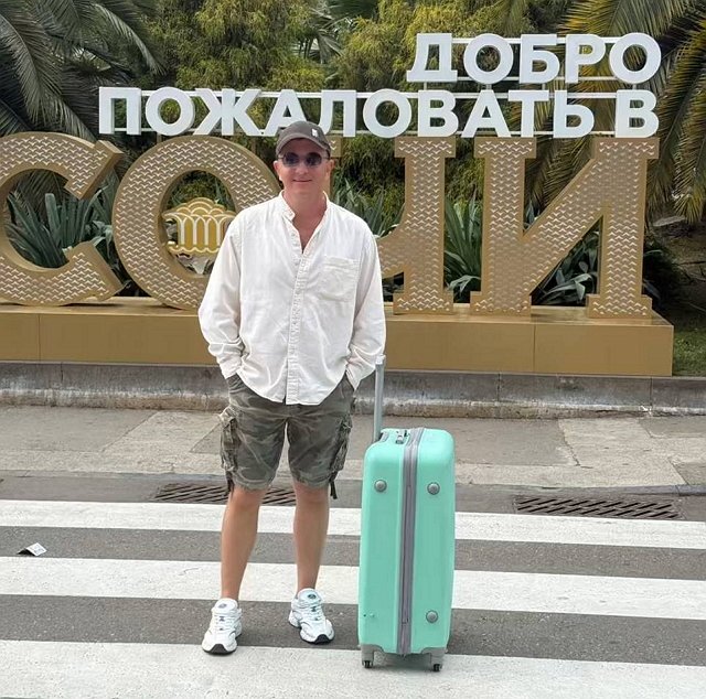 Тырлышкина высмеивает дружбу Яббарова и Дорожкиной Тырлышкина высмеивает дружбу Яббарова и Дорожкиной