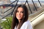 Ксения Бородина приучает Теону к работе по дому