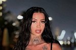 Клава Безверхова: Ей не даёт покоя, что я теперь певица