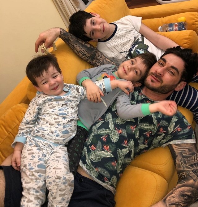 Салибеков слишком принципиален, чтобы простить старших сыновей Салибеков слишком принципиален, чтобы простить старших сыновей