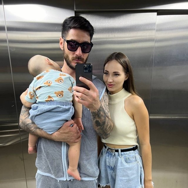 Виктория Салибекова поднимает руку на любимого супруга?