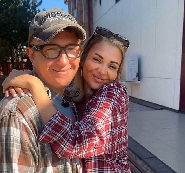 Елена Тепловодская устала от несдержанности Ильи Яббарова Елена Тепловодская устала от несдержанности Ильи Яббарова