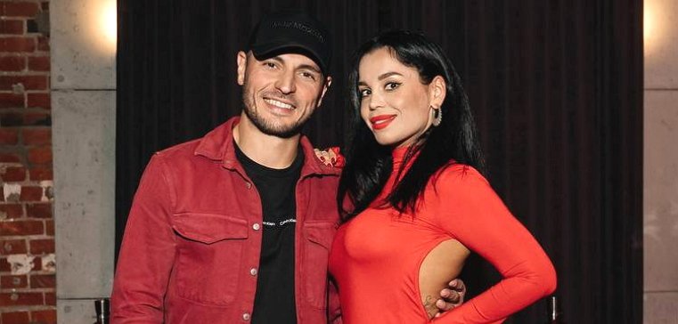 Юлия Колисниченко улетела в Турцию с новым ухажёром