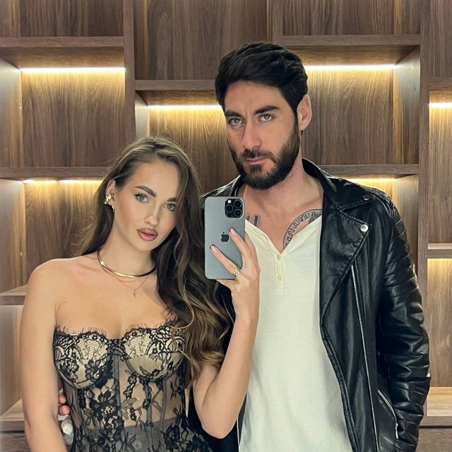 Тигран Салибеков продаёт самое ценное, что у него есть Тигран Салибеков продаёт самое ценное, что у него есть