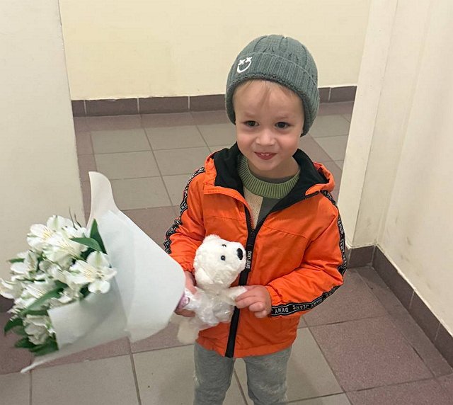 Клава Безверхова уехала в свою первую командировку в Минск Клава Безверхова уехала в свою первую командировку в Минск