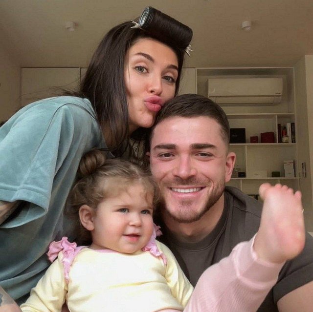 Роман Капаклы покорён дизайнерским талантом супруги