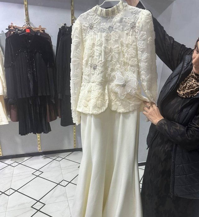 Анна Евстропова не нашла платье для похода на свадьбу