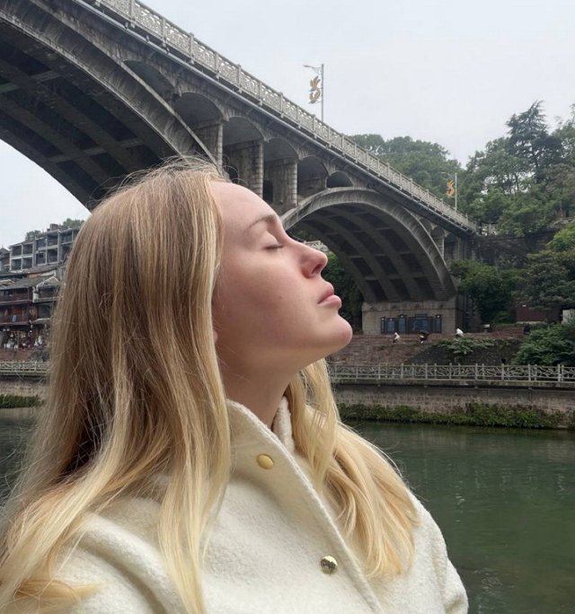 Милена Безбородова решила найти своего родного отца