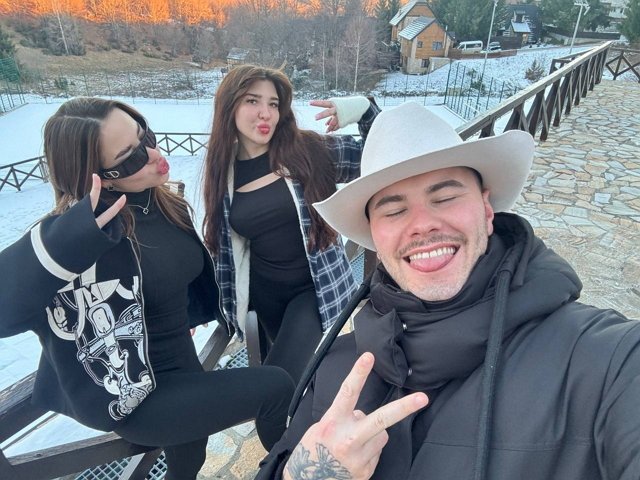 Сергей Хорошев увёз жену кататься на лыжах в Сербию