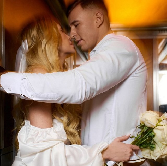 Кристина Дерябина стала женой участника шоу «Титаны»