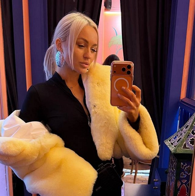 Элина Рахимова и Арсений Колеганов - партнёры по рекламе Элина Рахимова и Арсений Колеганов - партнёры по рекламе