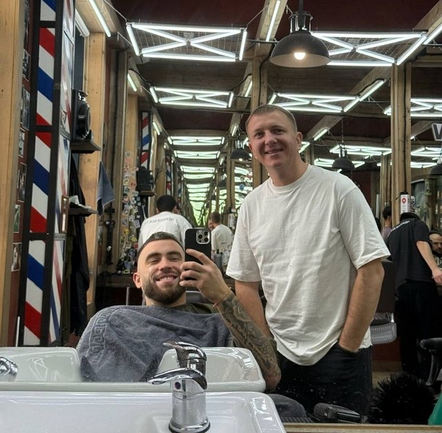 Игорь Григорьев с Ильёй Яббаровым побывали в салоне красоты