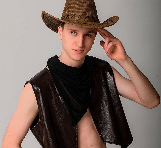 Евгений Сидоров «наставлял рога» Салтыковой с её подругой