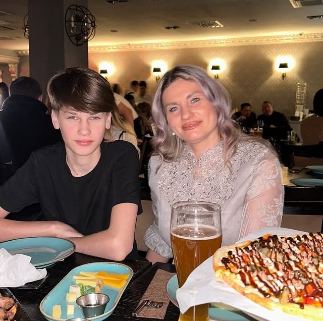 Артём Гавришов поздравил с днём рождения Андрея Лысковец