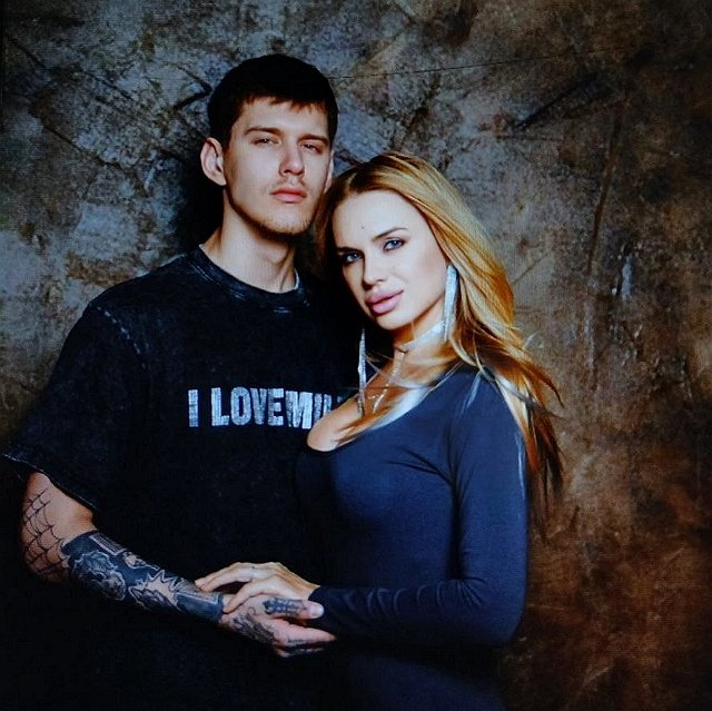 С Элиной Рахимовой связалась невеста Степана Карпова