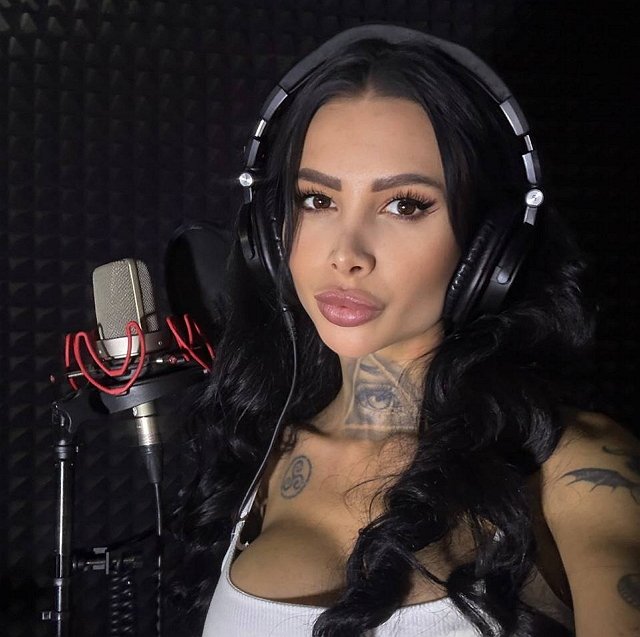 Никита Гуранда выбирает Клавдию Безверхову