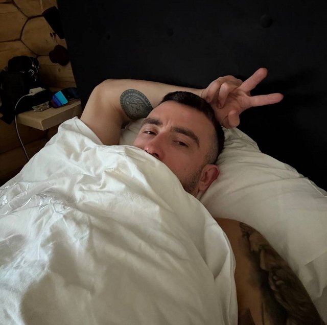 Катя Квашникова ухаживает за приболевшим возлюбленным