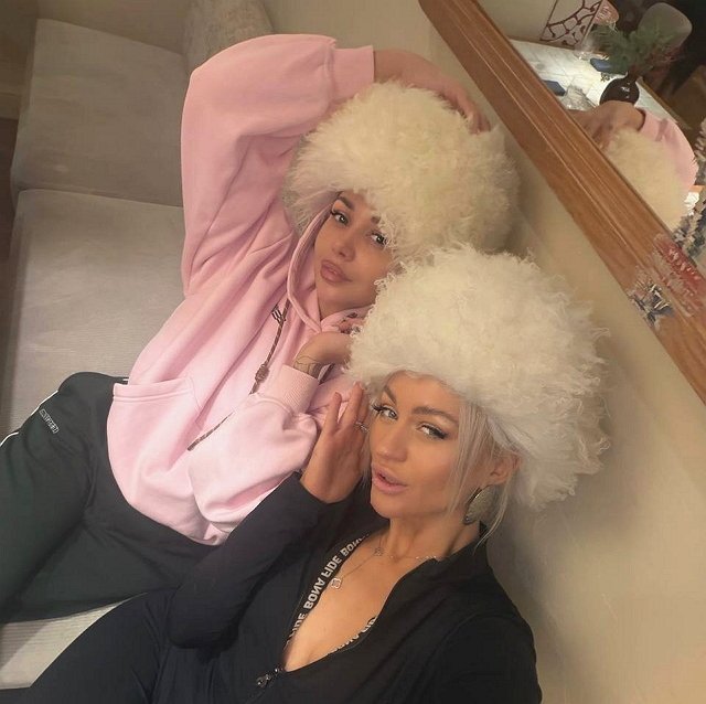 Элина Рахимова провела время с Еленой Тепловодской