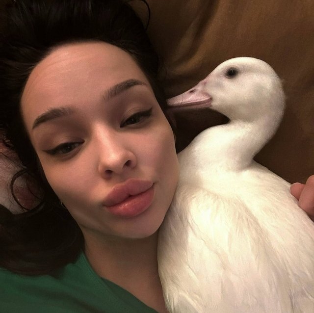 Элина Рахимова решила выгнать с проекта Соню Гриневскую