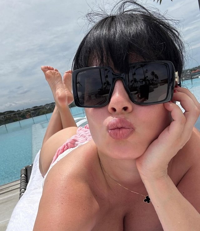 Нелли Ермолаева: Мы не привыкли друг друга поддерживать