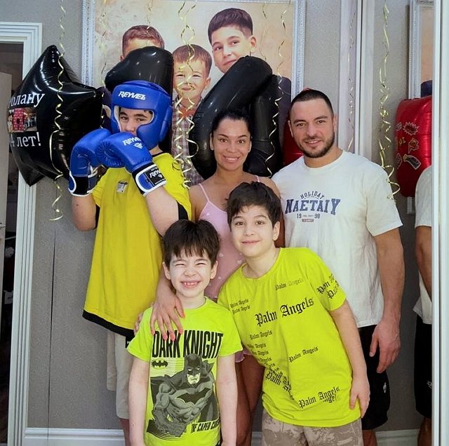 Юлия Колисниченко: Я воспитываю их в духе экзистенциализма