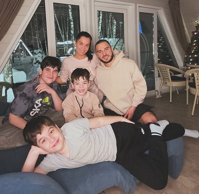 Юлия Колисниченко: Я воспитываю их в духе экзистенциализма