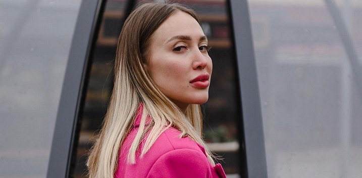 Лиза Полыгалова с возлюбленным выбрали дату свадьбы