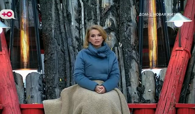 Ксения Нечаева снова унижается перед Степаном Карповым Ксения Нечаева снова унижается перед Степаном Карповым