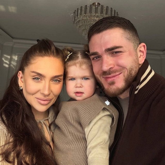 Роман и Татьяна Капаклы купили таунхаус в Подмосковье Роман и Татьяна Капаклы купили таунхаус в Подмосковье