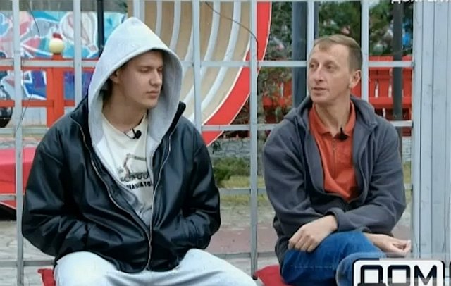 Альберту Гракович не нравится общение жены с Карповым