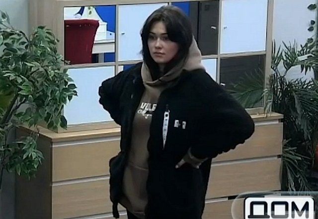 Дарья Виноградова расстроила свою подругу Ксению Нечаеву Дарья Виноградова расстроила свою подругу Ксению Нечаеву