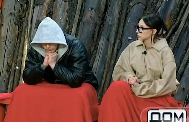 Дарья Виноградова расстроила свою подругу Ксению Нечаеву Дарья Виноградова расстроила свою подругу Ксению Нечаеву