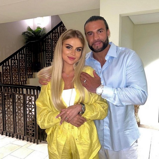 Марина Страхова нашла отель, где теперь живёт её муж с детьми Марина Страхова нашла отель, где теперь живёт её муж с детьми