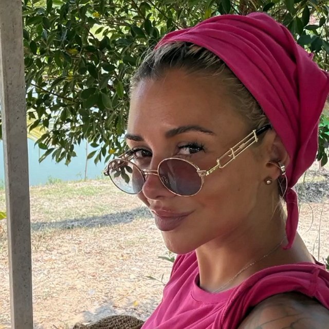 Настя Стецевят и Елена Тепловодская сняли дом на Пхукете