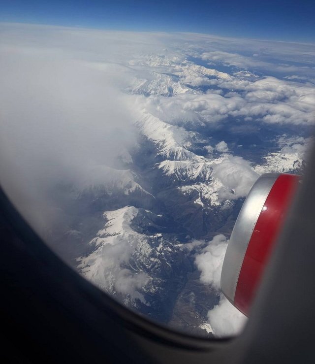 Анна Евстропова улетела в Армению